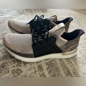 Adidas UltraBOOST 19m Sneaker (SIZE: 14)